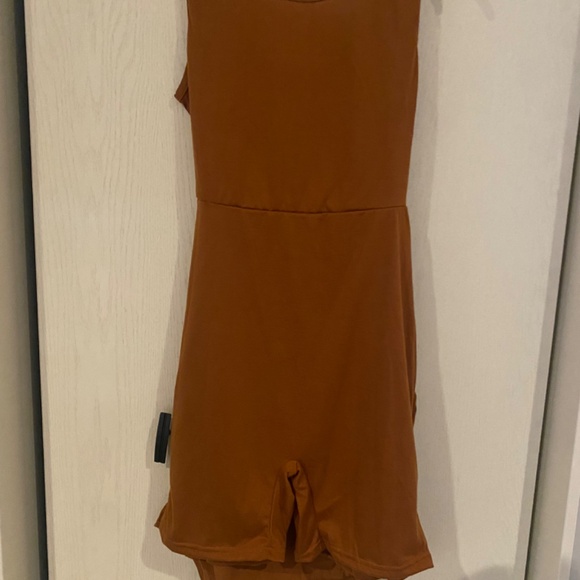 Romper - Picture 2 of 2